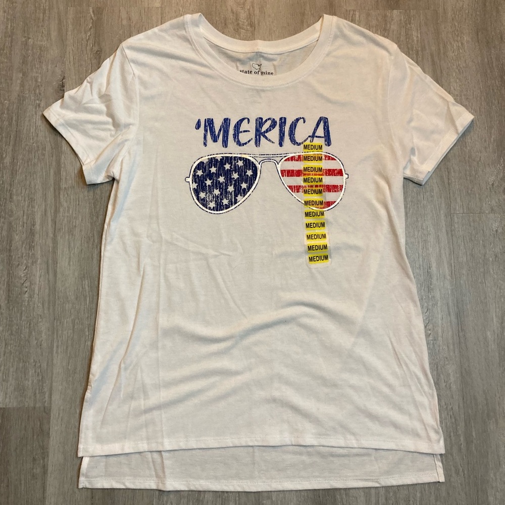 NWOT American ‘Merica Tee with Sunglasses Medium